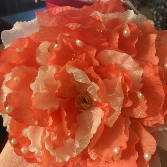 Medium  size Artificial Dahlia Flowers - Picture 7 of 8